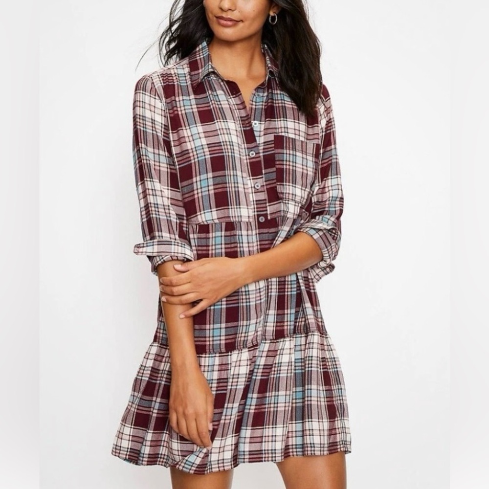 LOFT Plaid Tiered Pocket Shirtdress Size Small petite